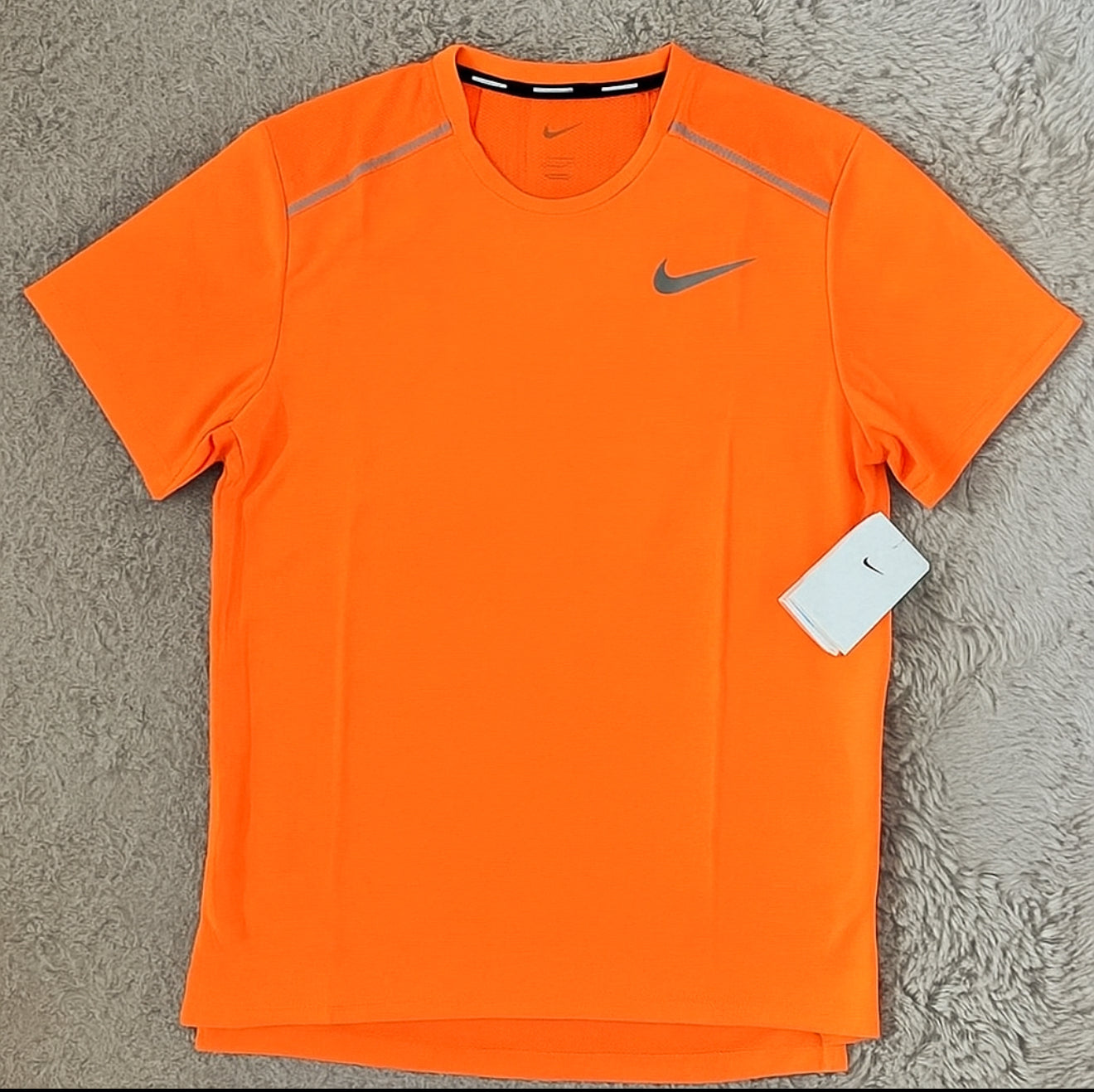NIKE MILER 1.0 ( NEON ORANGE)