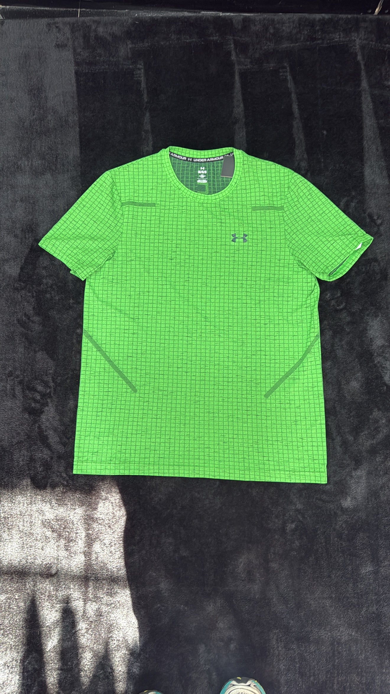 UNDER ARMOUR T-SHIRT