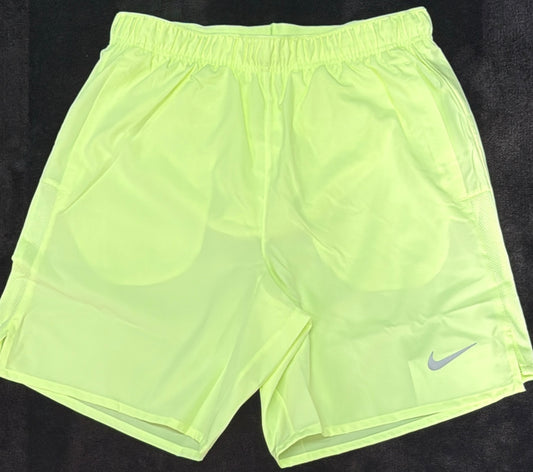 NIKE CHALLENGER 7’’