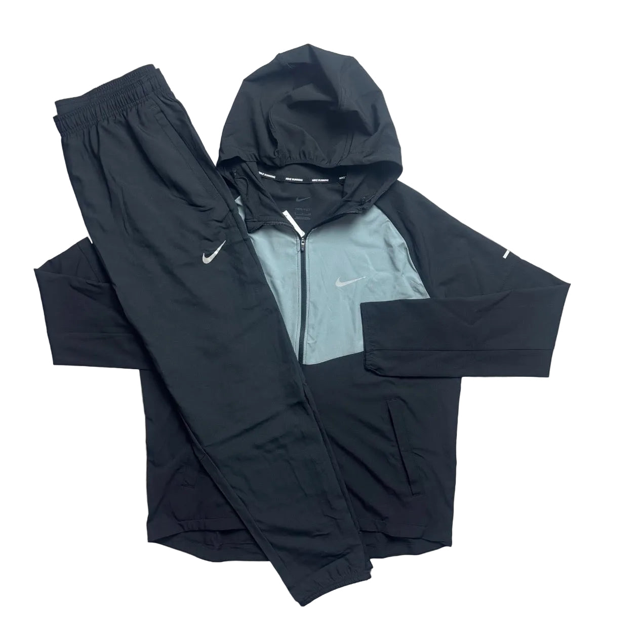 NIKE TRACKSUIT