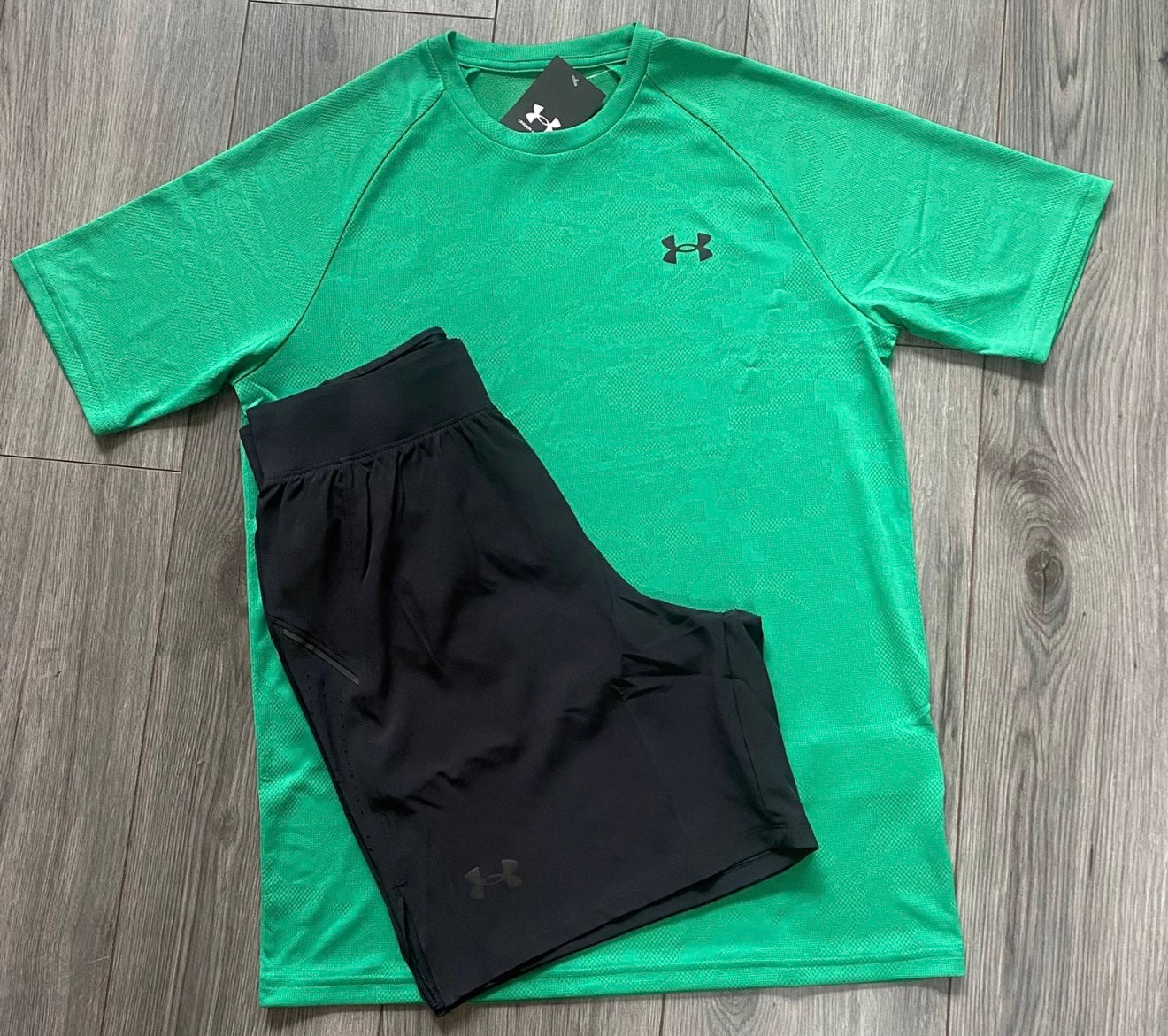 UNDER ARMOUR SET