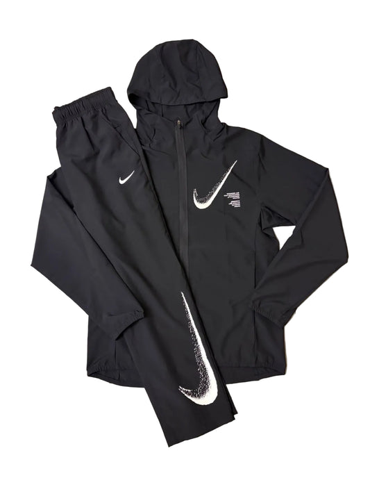 NIKE TRACKSUIT