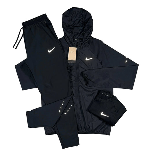 NIKE TRACKSUIT & T-SHIRT